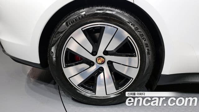 Porsche 타이칸 4S, 2021 все фото