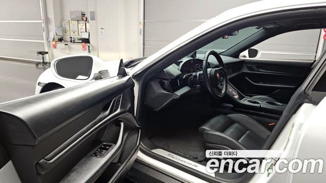 Porsche 타이칸 4S, 2021 10