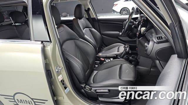 Mini Cooper 3세대, 2019 10
