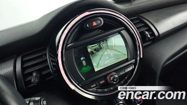 Mini Cooper 3세대, 2019 16