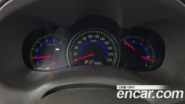 Kia Carnival R Grand Carnival High Limousine GLX, 2011 8