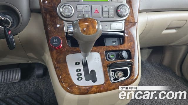 Kia Carnival R Grand Carnival High Limousine GLX, 2011 9