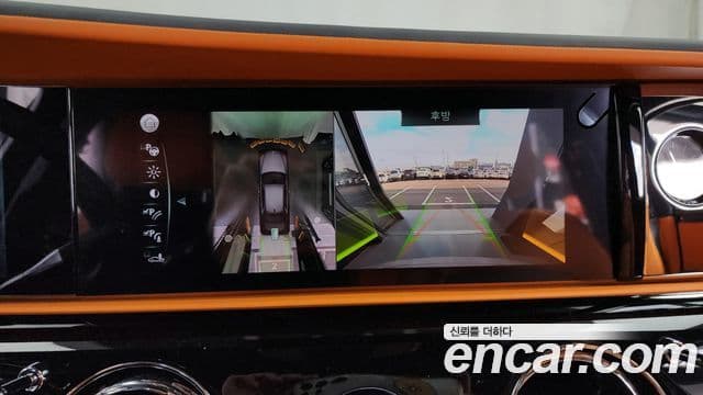 Rolls-Royce 고스트 2세대 6.7 EWB V12, 2022 15