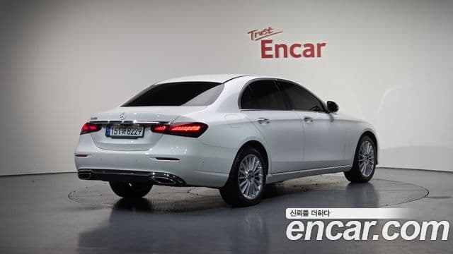 Mercedes-Benz E-класс W213 Exclusive, 2022 2