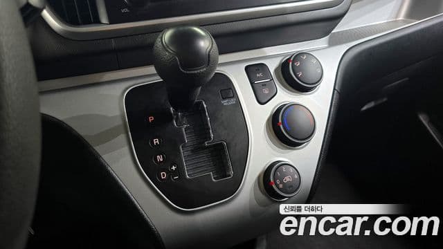 Kia The / новый New Ray Standard, 2021 все фото