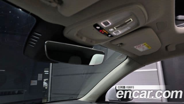 Volvo XC40 B4 Ultra Bright, 2025 18