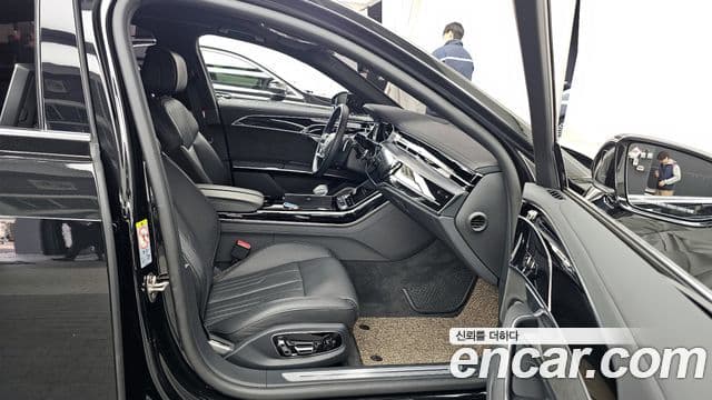 Audi A8 (D5) 55 TFSI Quattro LWB, 2021 11