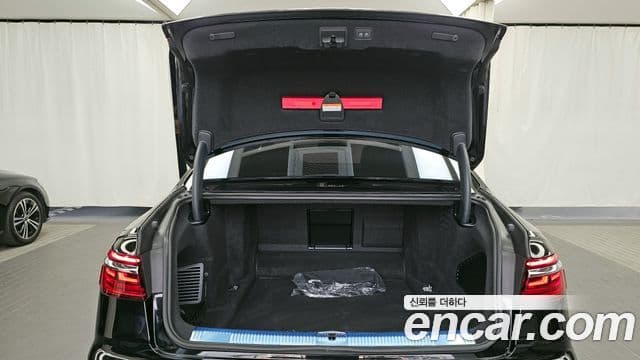 Audi A8 (D5) 55 TFSI Quattro LWB, 2021 20