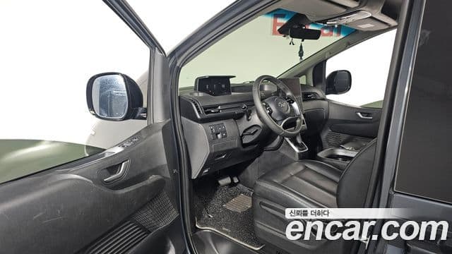 Hyundai Staria Modern, 2022 9