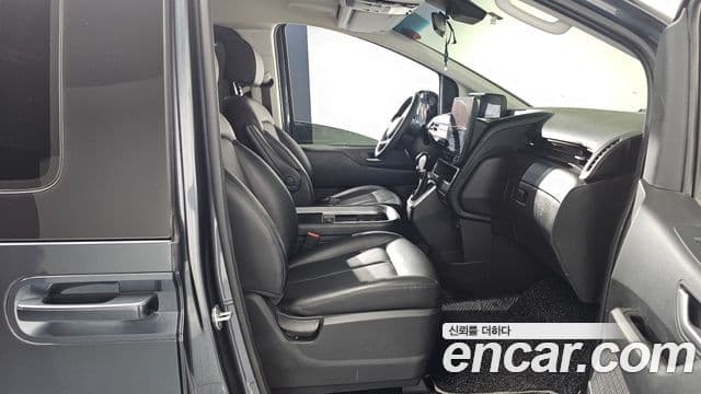 Hyundai Staria Modern, 2022 10