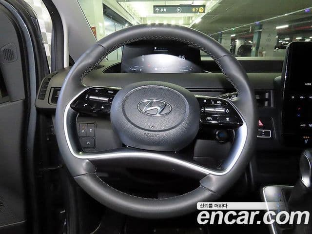 Hyundai Staria Modern, 2022 14