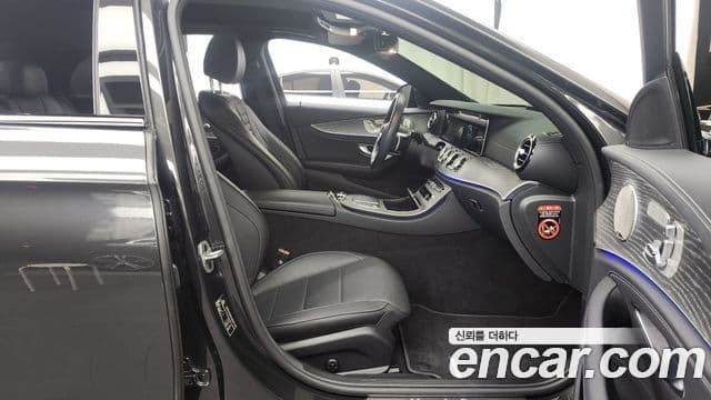 Mercedes-Benz E-класс W213 AMG Line, 2023 11