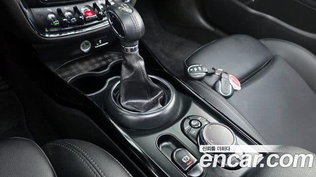 Mini Cooper 클럽맨 2세대, 2018 9
