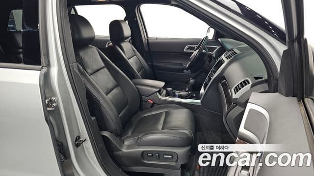 Ford Explorer 5세대, 2015 11