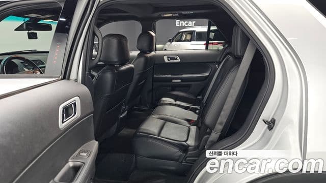 Ford Explorer 5세대, 2015 12