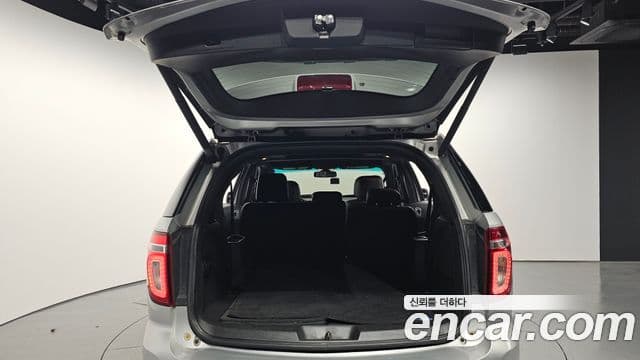 Ford Explorer 5세대, 2015 20