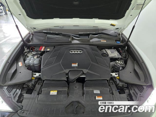 Audi Q8 (4M) Premium, 2023 6