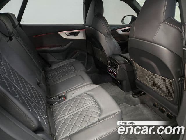 Audi Q8 (4M) Premium, 2023 12