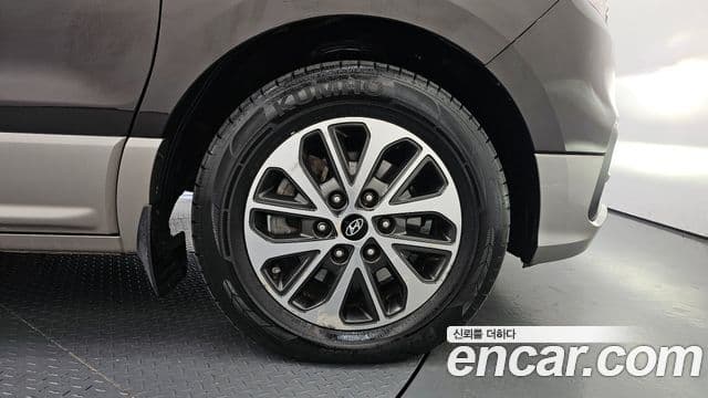 Hyundai The / новый New Grand Starex Exclusive, 2019 все фото