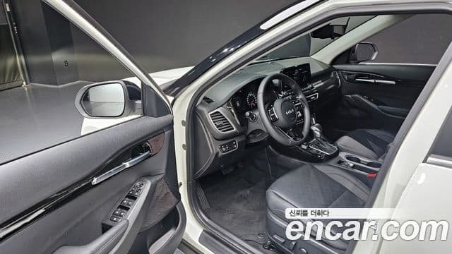 Kia Seltos Signature, 2023 11