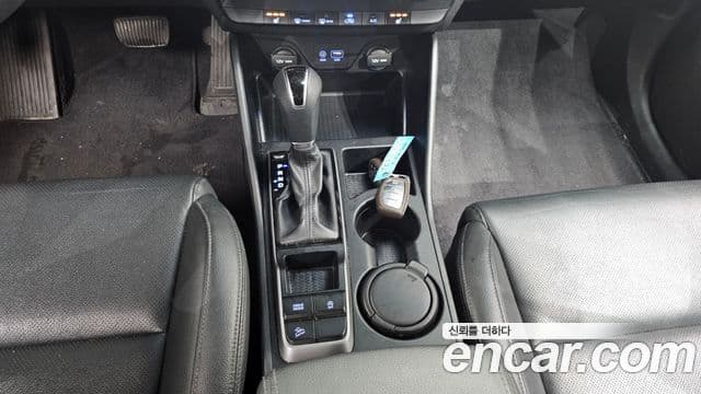 Hyundai All New Tucson Style, 2016 9