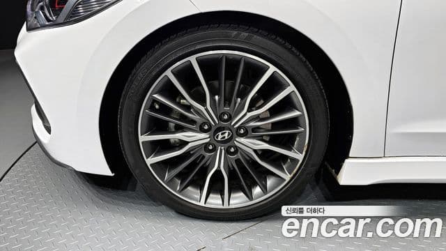 Hyundai Avante AD 1.6 турбо Sport, 2017 все фото