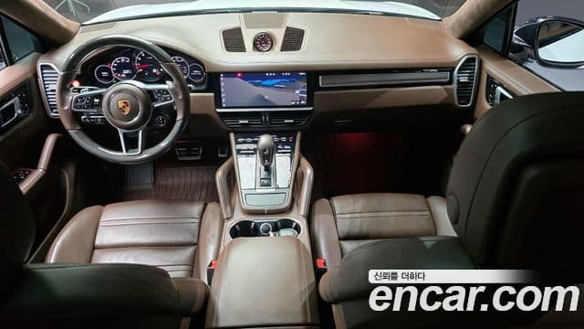Porsche Cayenne (PO536) 3.0 купе, 2020 7