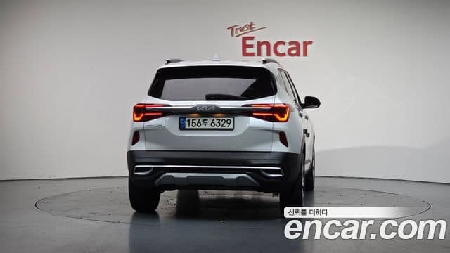 Kia Seltos Signature, 2022 4