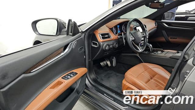 Maserati 기블리 3세대, 2019 все фото