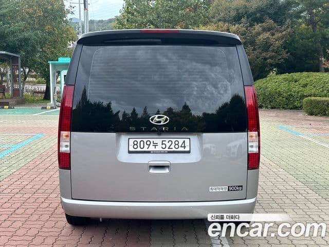 Hyundai Staria Modern, 2023 все фото