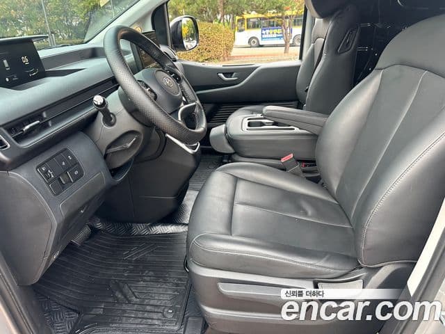 Hyundai Staria Modern, 2023 14