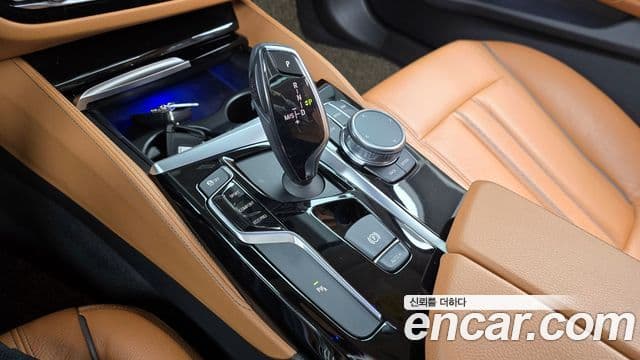 BMW 5시리즈 (G30) 520d Luxury Special Edition, 2018 9