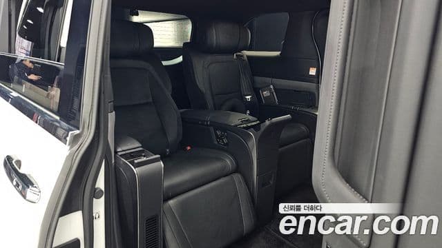 Lexus LM 2세대 500h Royal, 2025 11