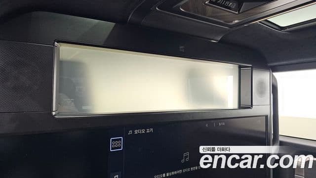 Lexus LM 2세대 500h Royal, 2025 18