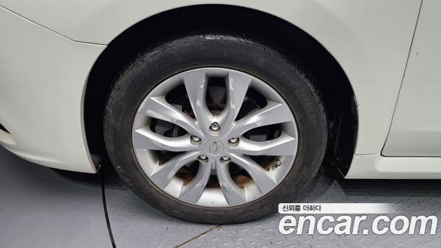 Renault Korea(Samsung) SM7 Nova LPLI 2.0 LPe для людей с инвалидностью, 2016 все фото