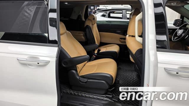 Kia Carnival 4세대 Signature, 2021 12