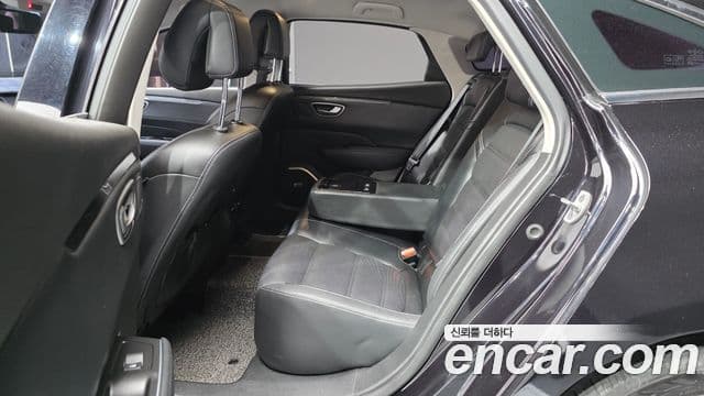 Renault Korea(Samsung) SM6 2.0 LPe LE (для людей с инвалидностью), 2017 12