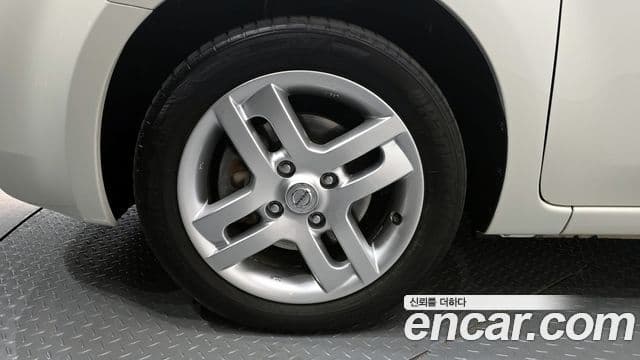 Nissan 큐브 Z12, 2012 все фото