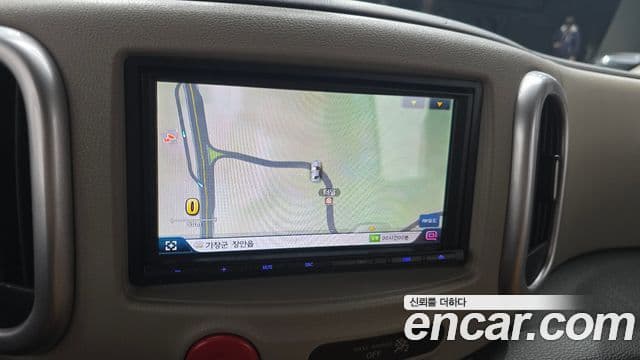 Nissan 큐브 Z12, 2012 15