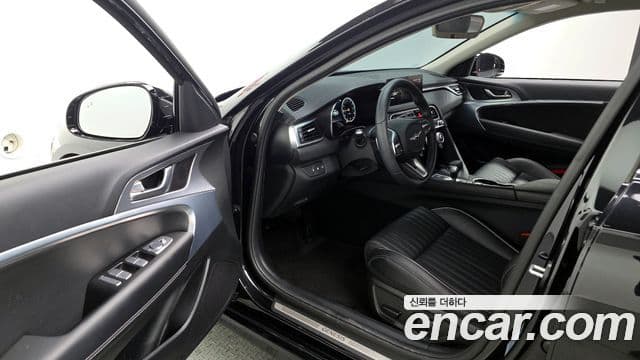 Genesis The / новый New G70, 2023 10