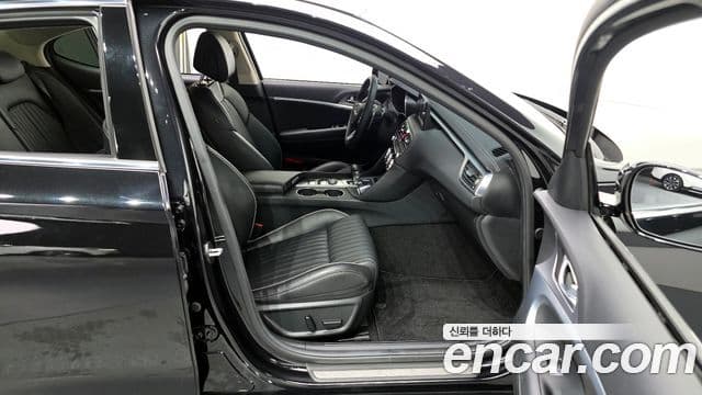 Genesis The / новый New G70, 2023 11