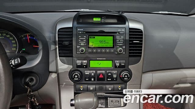 Kia Carnival R R Special, 2011 14