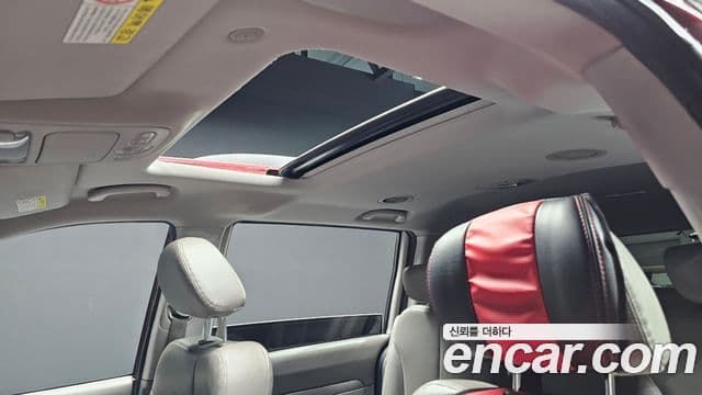 Kia Carnival R R Special, 2011 16