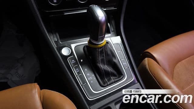 Volkswagen Гольф 7세대 2.0 TDI 40th Edition, 2015 9