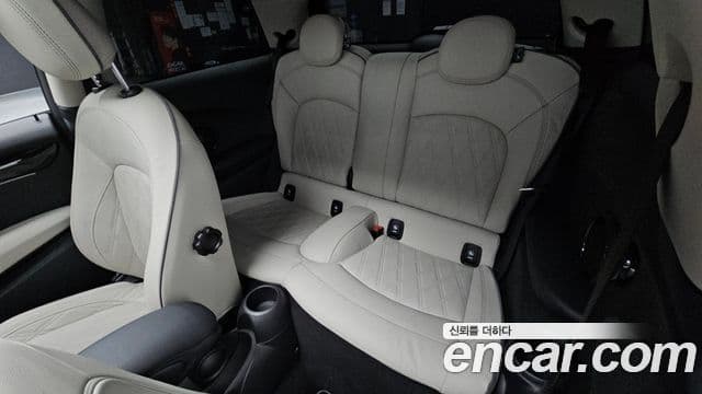 Mini Cooper S 3세대, 2023 12