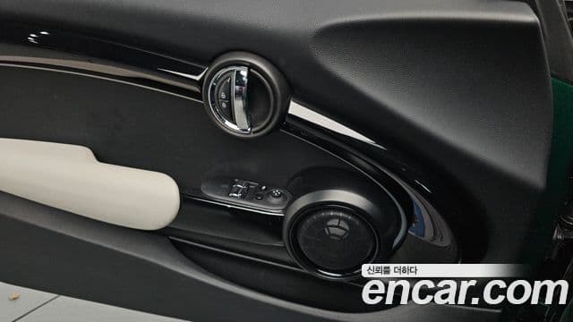 Mini Cooper S 3세대, 2023 17