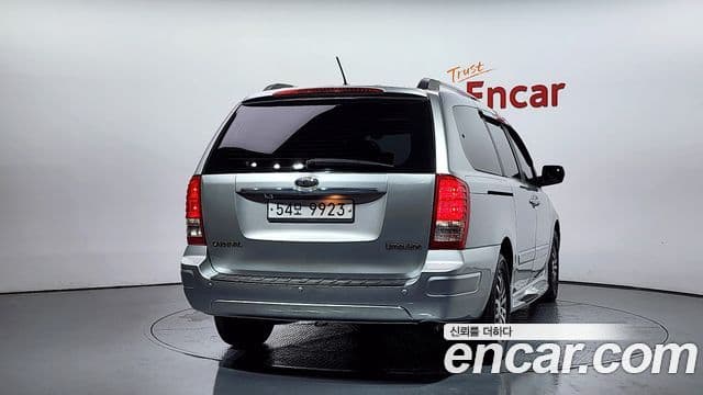 Kia Carnival R President, 2012 4