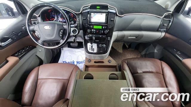 Kia Carnival R President, 2012 7
