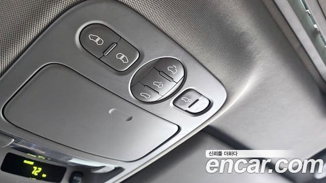 Kia Carnival R President, 2012 19