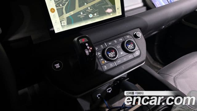 Land Rover Defender (L663) 110 D250 SE, 2024 9